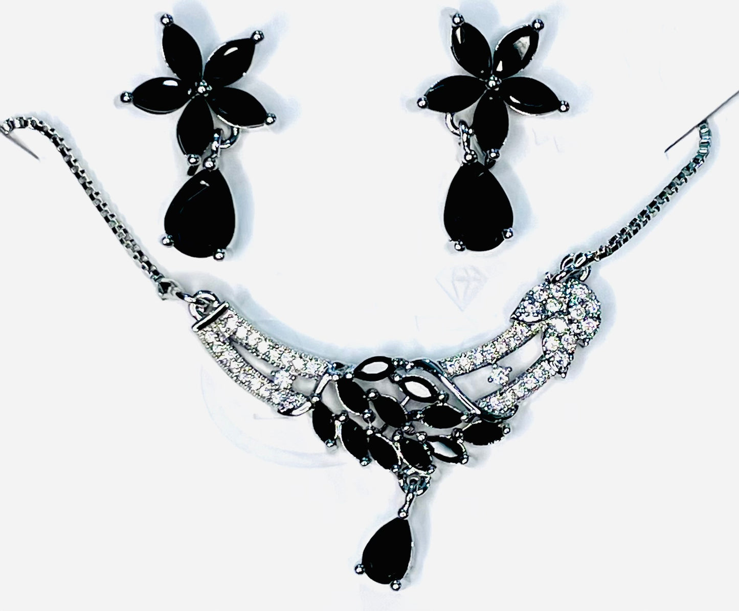 Black Flowery Jewelry set